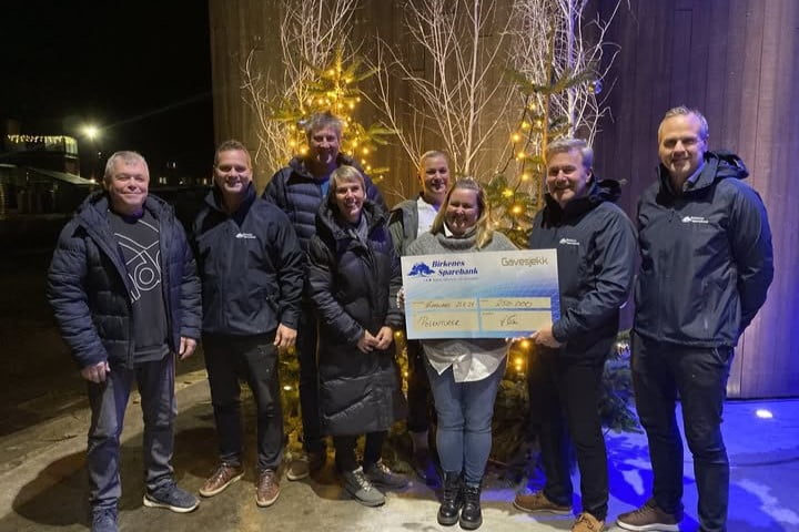 Polentur komiteen sammen med representanter fra banken. Fv. Kjell Arild Iglebæk, Gisle Stavland (Styreleder Birkenes Sparebank), Magnus Tveite, Connie Salvesen, Astrid K. Mollestad, Randi Aas Heimdal, Harald Flaa (bankskjef Birkenes Sparebank), Kjetil Aamlid (Markedssjef Birkenes Sparebank)